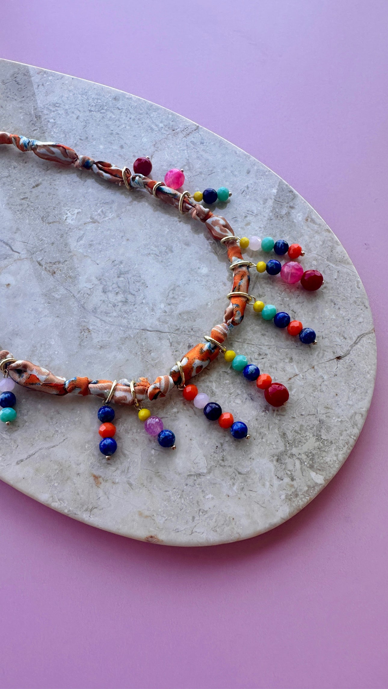 Collar Pañoleta Arcoíris