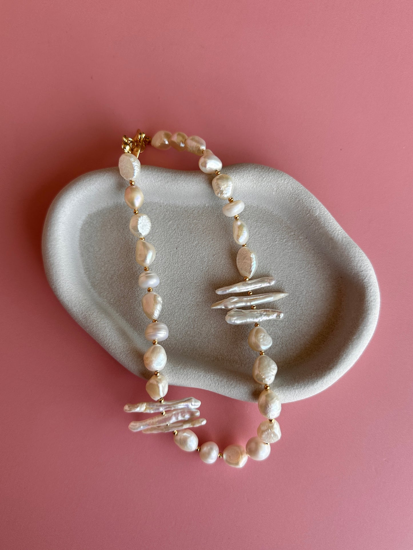 Collar Perlas Diseño Asimétrico 1