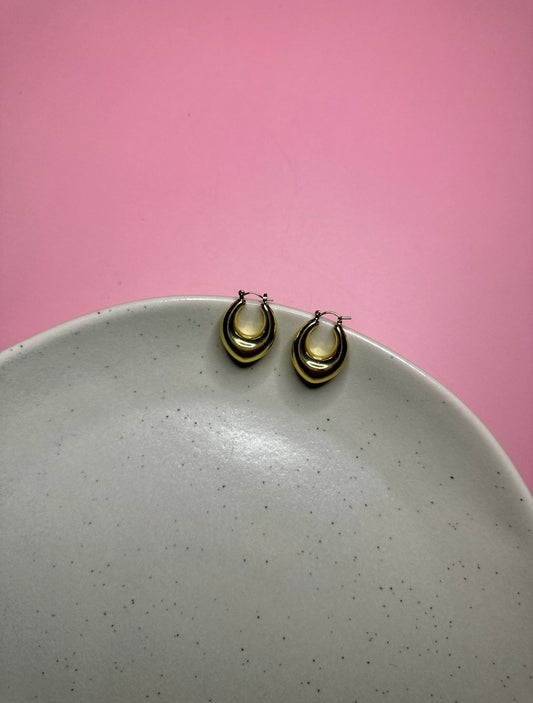 Argollas punta corazón - Diana Isler
